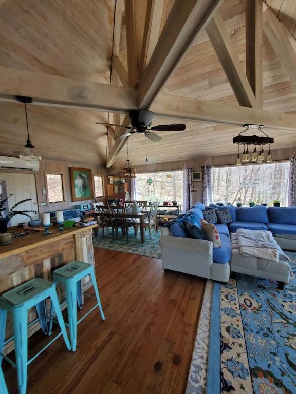 Villa Treehouse Cathedral In Blue Ridge Mountains, Nc à Burnsville Extérieur photo