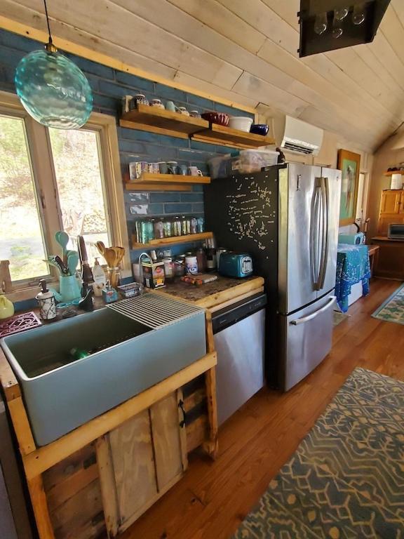 Villa Treehouse Cathedral In Blue Ridge Mountains, Nc à Burnsville Extérieur photo